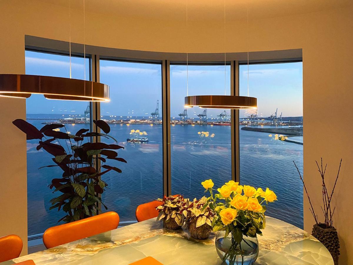 Amazing Sea View Apartment Århus Exteriör bild